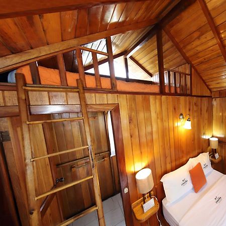 La Posada De Миндо Екстериор снимка